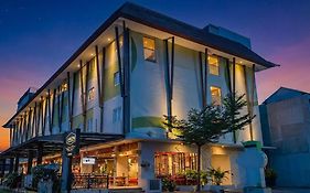 Zest Hotel Legian